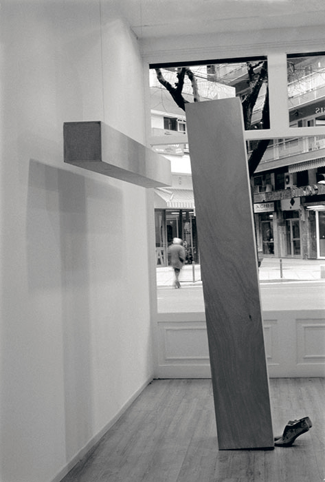 Cross,1997, plywood,wooden lasts, 212X33,5X33,5cm and 20X20X212cm
